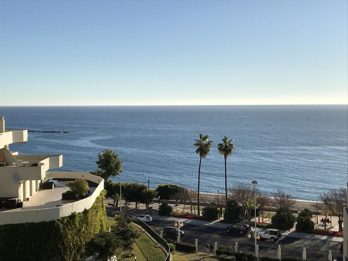 Estudios Y Apartamentos Benal Beach Беналмадена Екстериор снимка