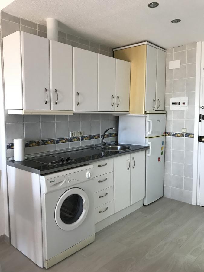Estudios Y Apartamentos Benal Beach Беналмадена Екстериор снимка