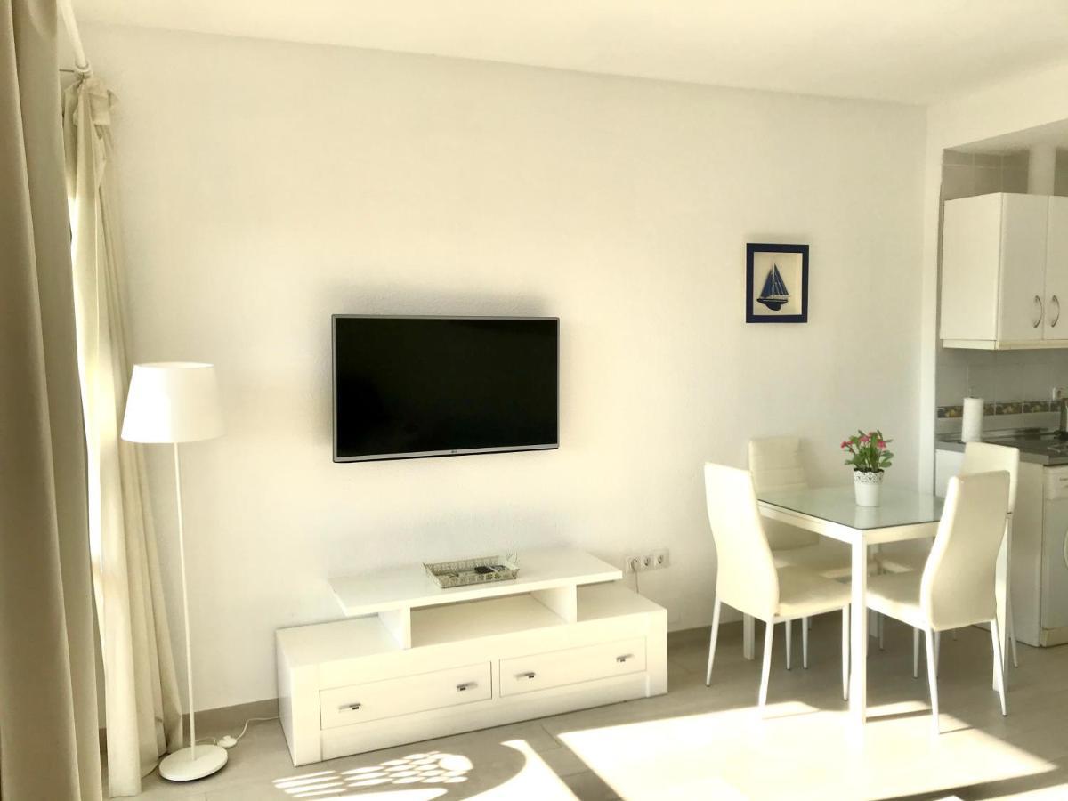 Estudios Y Apartamentos Benal Beach Беналмадена Екстериор снимка